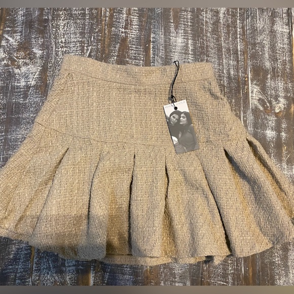 Kendall & Kylie pleated skirt sz Med NWT - Picture 4 of 10